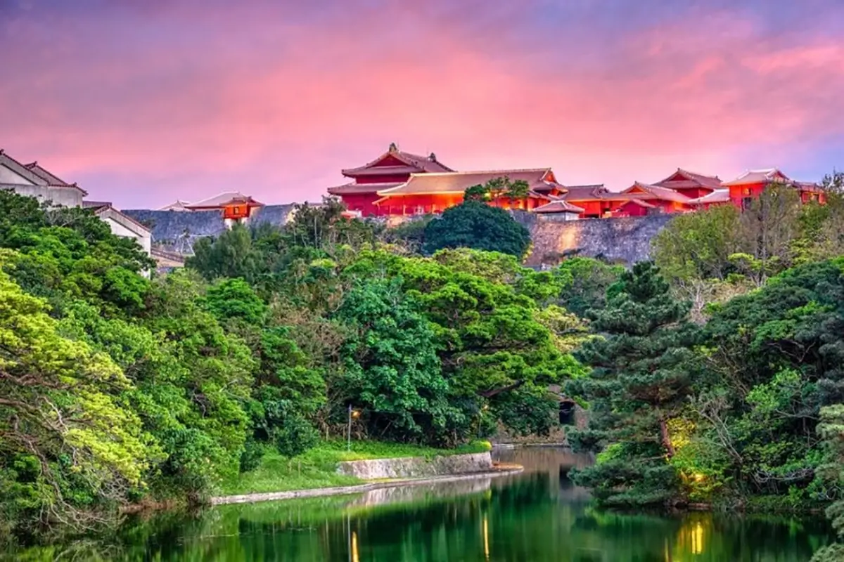 4 Ways Kenta Helps With Sustaining Good Health 2 moutain ranges of pink and green