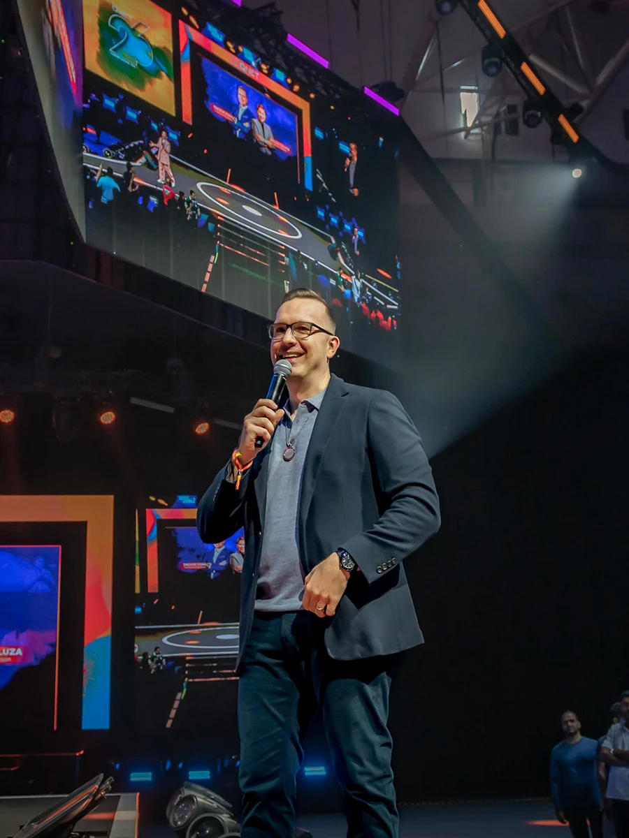 V-Convention 4 v-image-07.webp